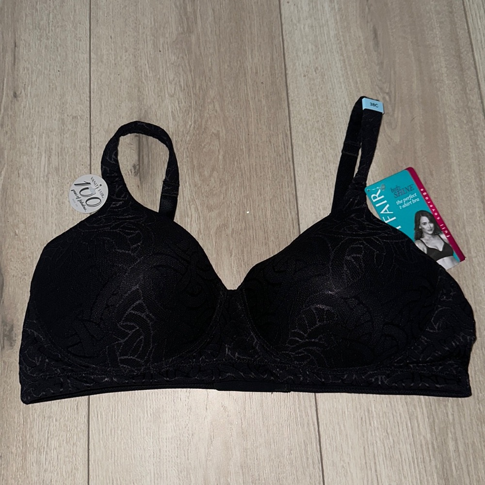NWT beautiful Vanity Fair Sz 38C